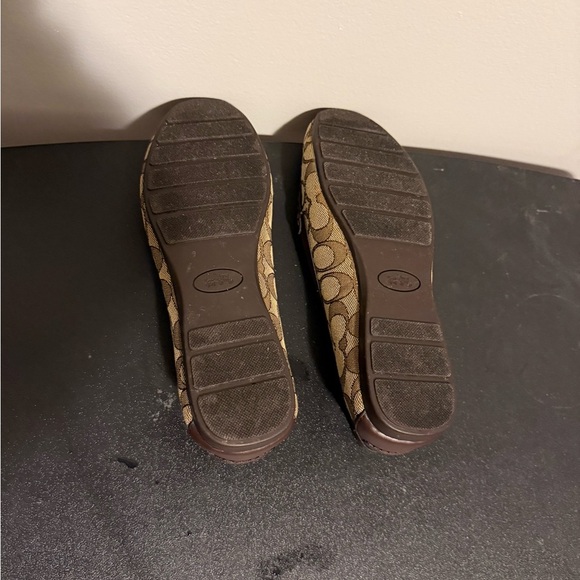 Coach Brown Flats with Signature Monogram and Gold Accent New without box - Picture 7 of 7